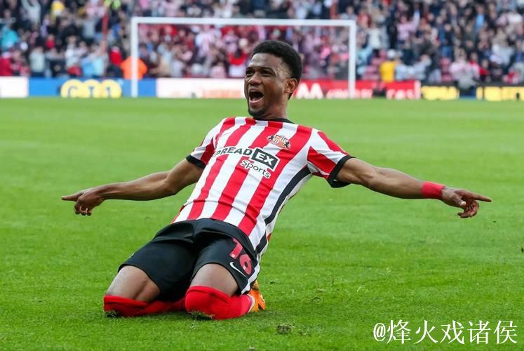 记者：曼联，切尔西均在竞争桑德兰20岁中场主力萨迪基