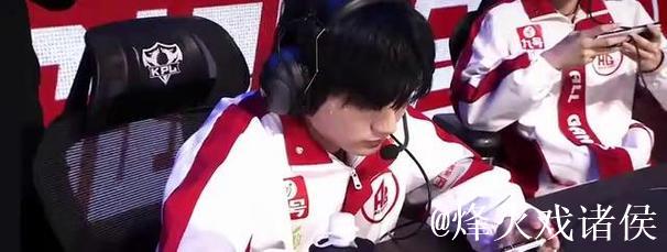 【直播】花海看赛后采访：哲教还是严厉，他还是觉得自己的队员懦了